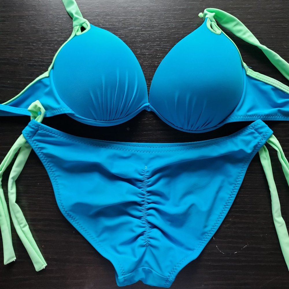 Beautiful New Push-Up Scrunch Back Bikini. - Picture 2 of 5